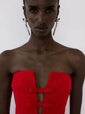 The New Arrivals Ilkyaz Ozel Noa Pedro Red Strapless Dress